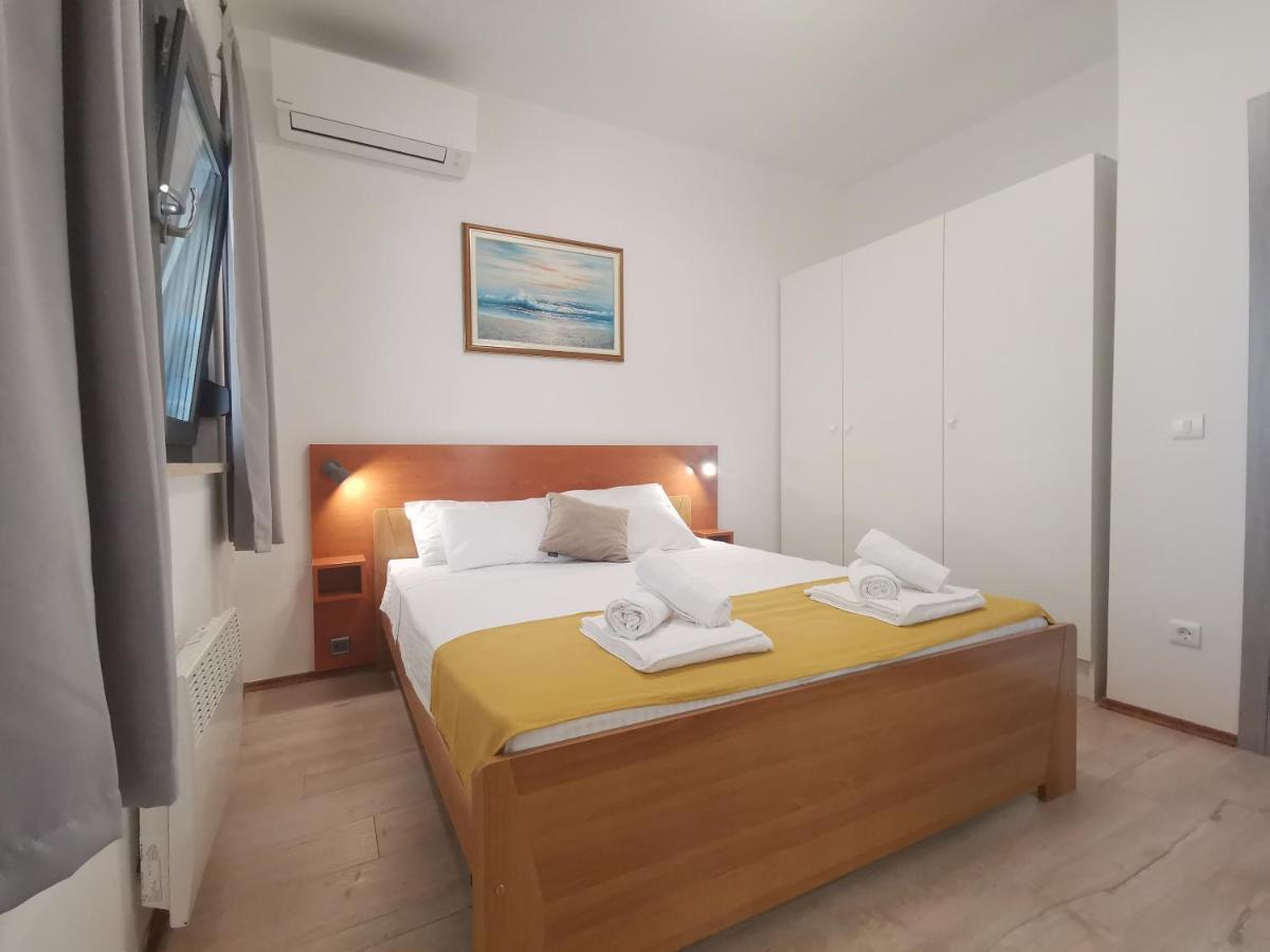 Apartment Pineta With Terrace & Park Wood View بولا المظهر الخارجي الصورة